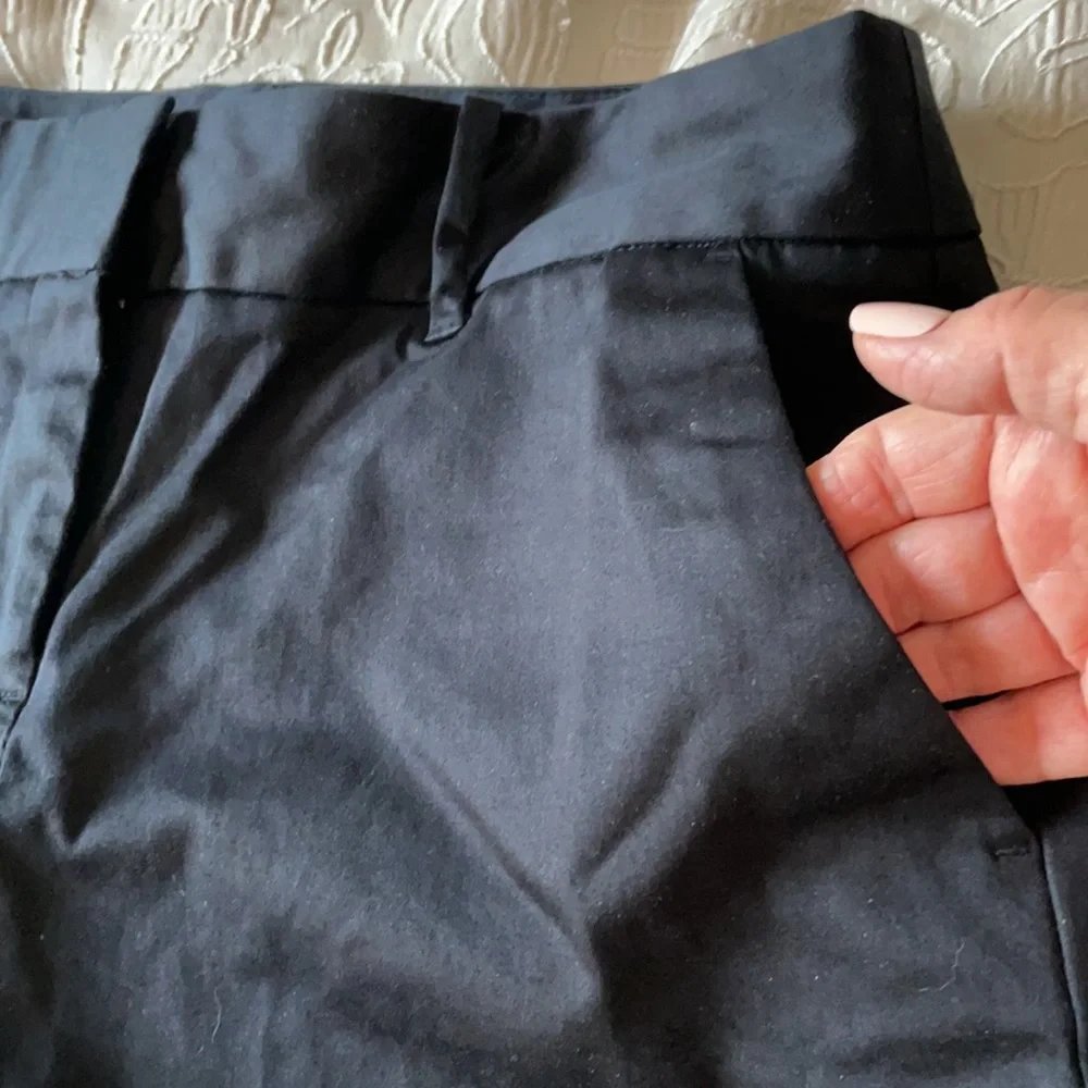 Metaphor SZ 4 Black Shorts with Belt Loop and Pockets - Picture 5 of 16